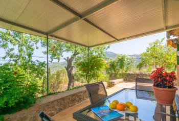 Terrasse im Eingangsbereich