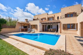 Pool von Finca bei S'Horta