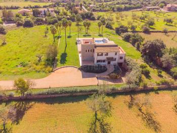 Private Finca im Grünen