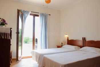 Schlafzimmer 1 mit Einzelbetten