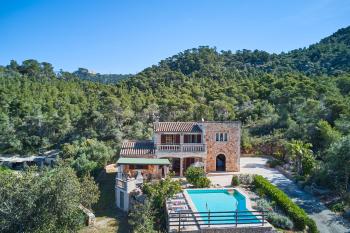Finca mit Pool zum Wandern