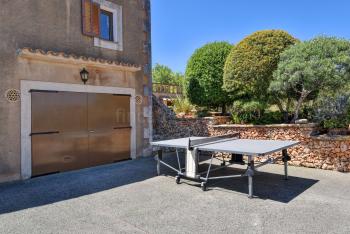 Finca mit Tischtennisplatte