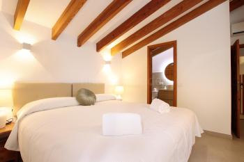 Schlafzimmer mit Bad en Suite Schlafzimmer mit Bad en Suite