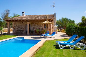 Kleines Ferienhaus mit Pool bei Santa Margalida