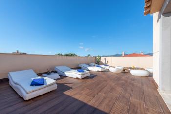 Dachterrasse mit Chill-Out-Bereich