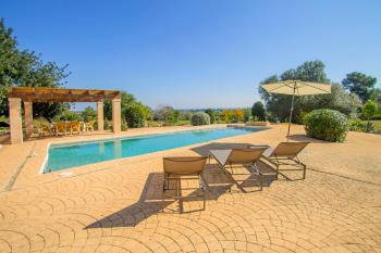 Pool, Sonnenterrasse und Meerblick 