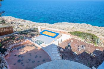 Villa mit Pool und tollem Meerblick