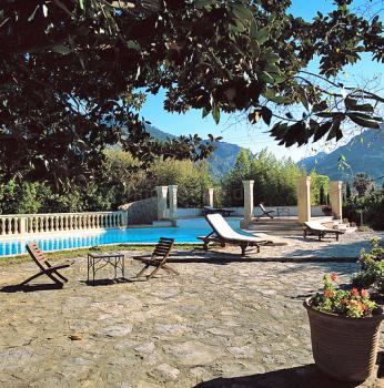 Finca-Hotel mit Pool in Soller