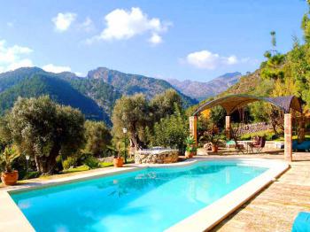 Finca Hotel mit Pool