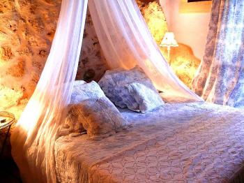Romantisches Doppelbett