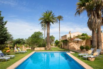 Komfortable Apartments mit Pool