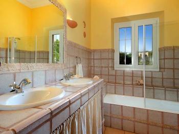 Mallorca großes Ferienhaus, Familienurlaub, strandnah, mit Pool, bis 12