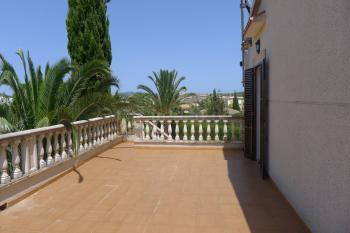 Strandnahes Ferienhaus mit Pool