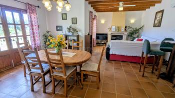 Essbereich im Wohnzimmer