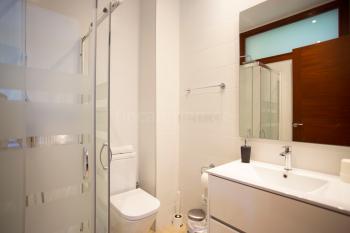 und Duschbad en Suite
