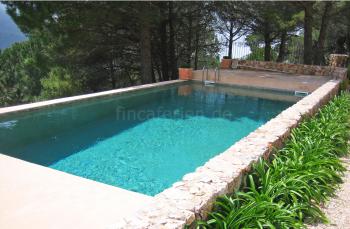 Relaxen am Pool - Urlaub in Valldemossa