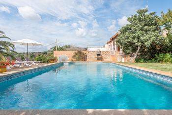 Ferienhaus mit Pool - Cala Murada