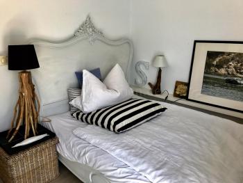 Schlafzimmer mit Einzelbett