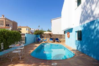 Apartment mit Pool in Cala Blanca