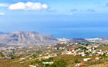 Ferienhaus nahe Arona mit Meerblick