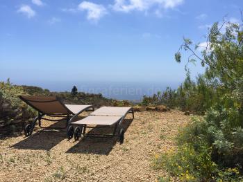 Ferienhaus in ruhiger Alleinlage mit Meerblick